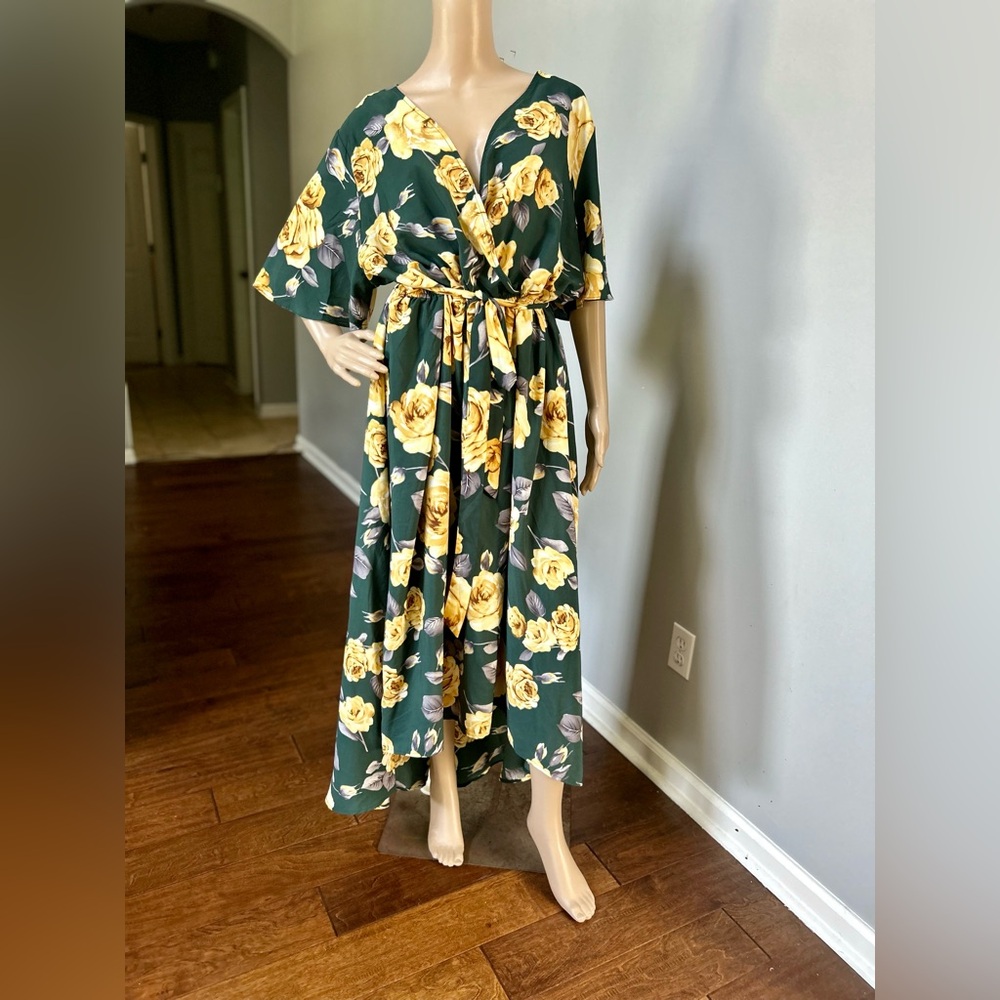 NWT Gibson & Latimer Floral High Low Dress